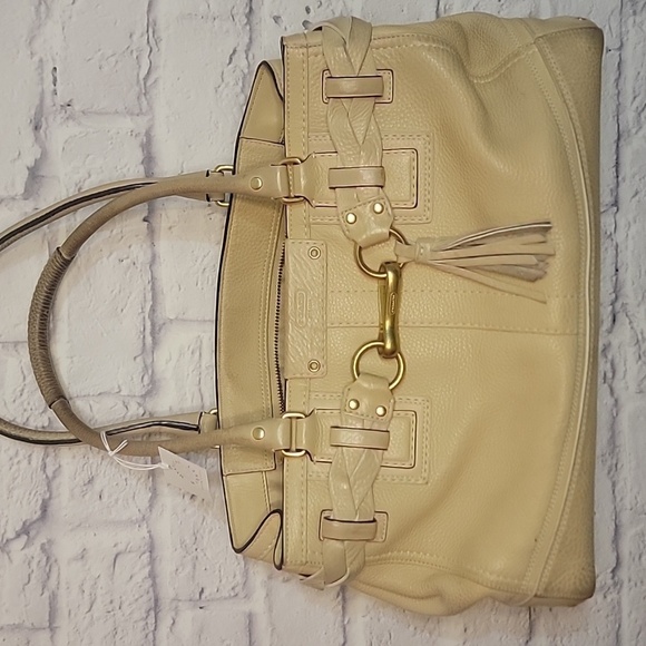 Coach bag Leather Beige Over the shoulder Medium zipper closure - Picture 6 of 9